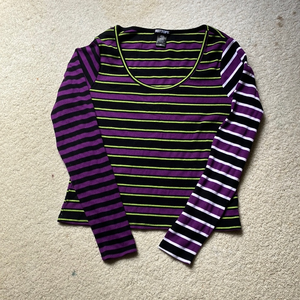 Hot Topic Striped long sleeve shirt